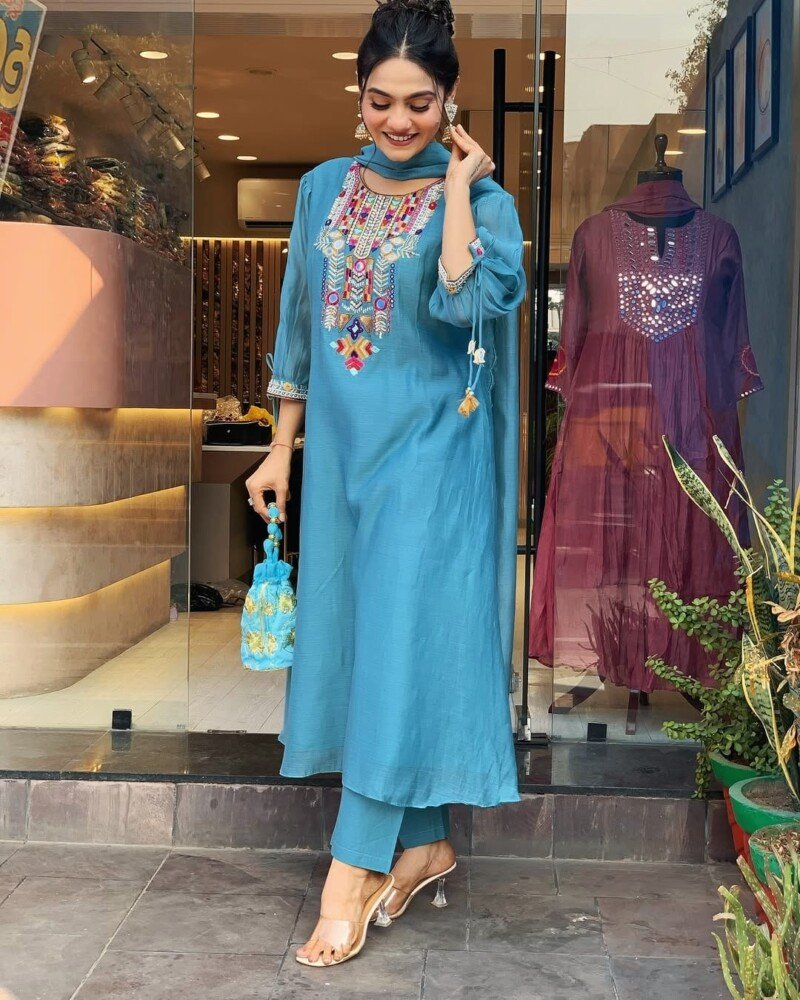Beautiful Embroidered Chanderi 3 Piece Suit Readymade - Image 4