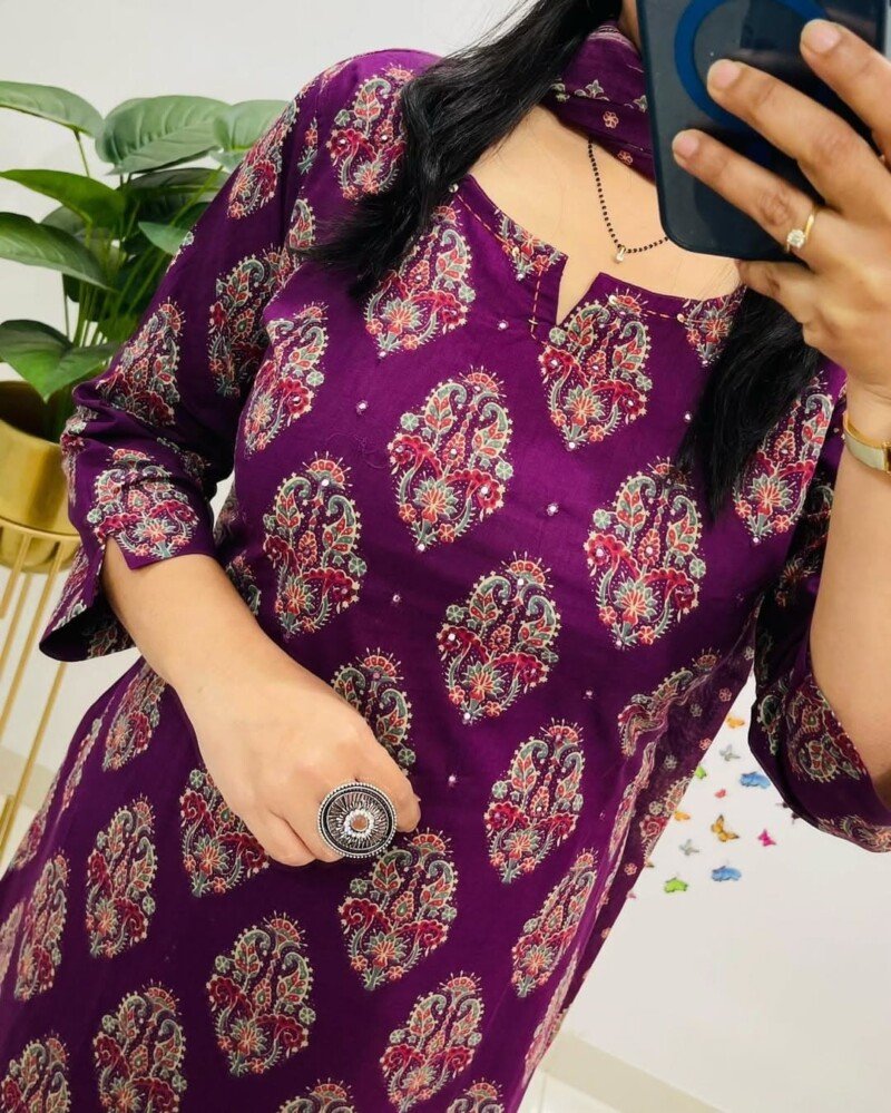 Beautiful Cotton Printed Kurti Pant Dupatta Suit Readymade - Image 4