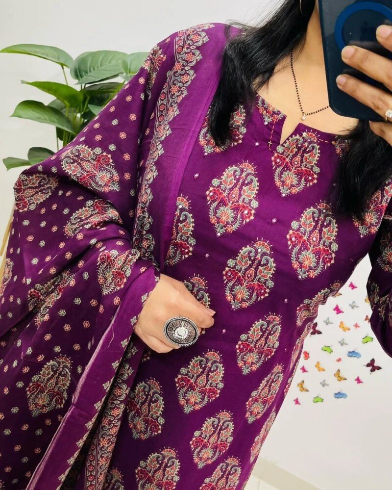 Beautiful Cotton Printed Kurti Pant Dupatta Suit Readymade - Image 5