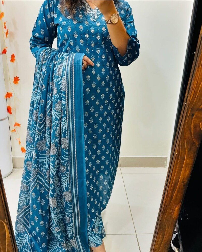 Wedding/Party Wear Printed 3Piece Kurta set Readymade - Image 3