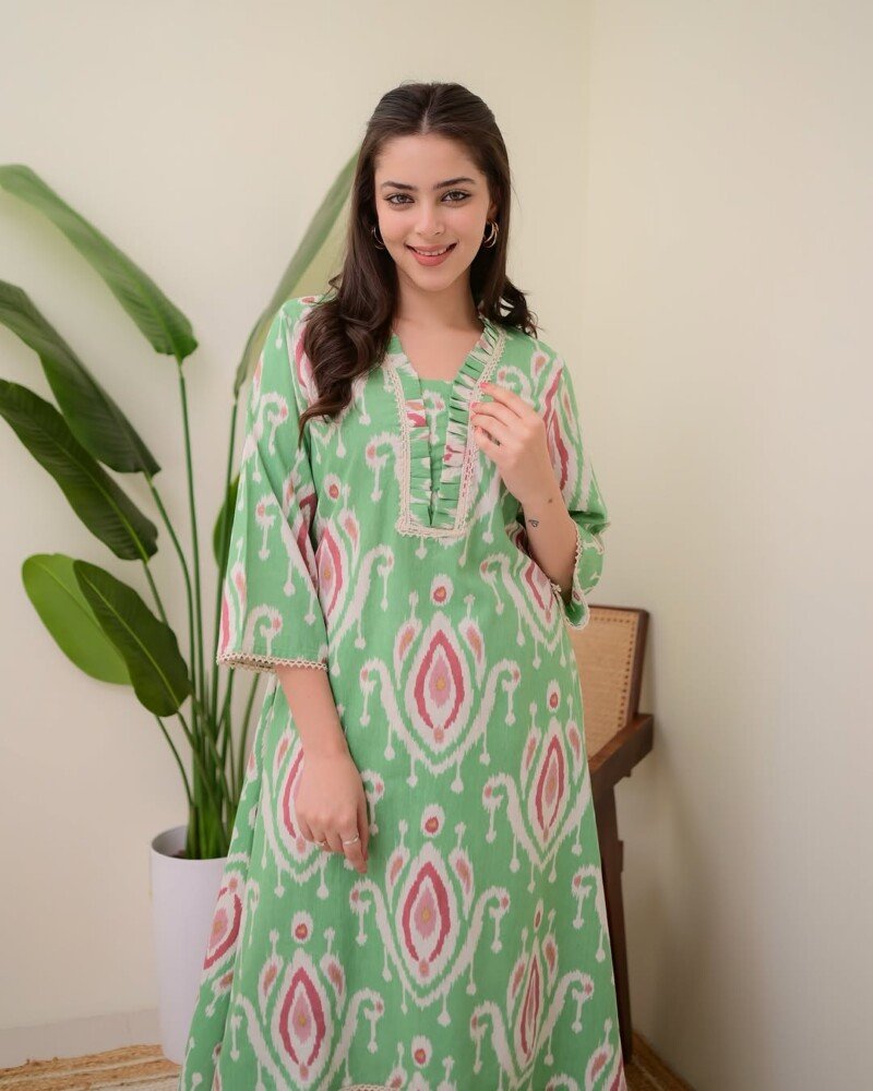 Beautiful Green A-Line Printed Kurta with Pant Set  Readymade - Image 2