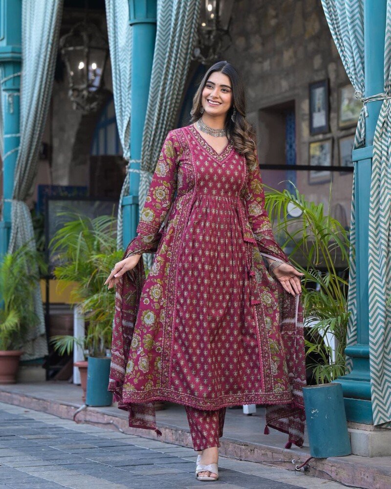 Pure Cotton Printed Anarkali Kurta With Pant Suit - Image 3
