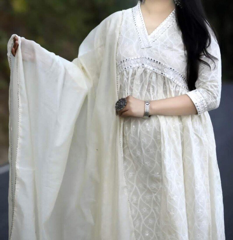 Beautiful White Chicken Kari 3Piece Kurta Set Fully Stitched - Image 4