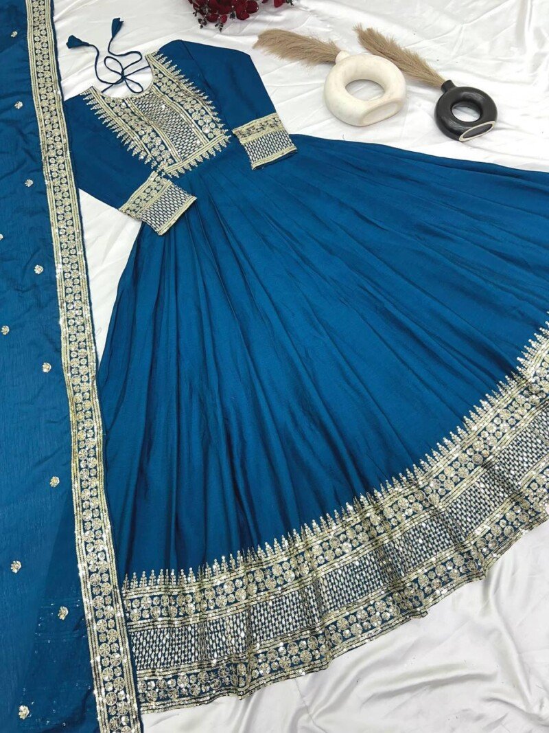 Party/Wedding wear Chinnon Embroidered Anarkali Suit - Image 10