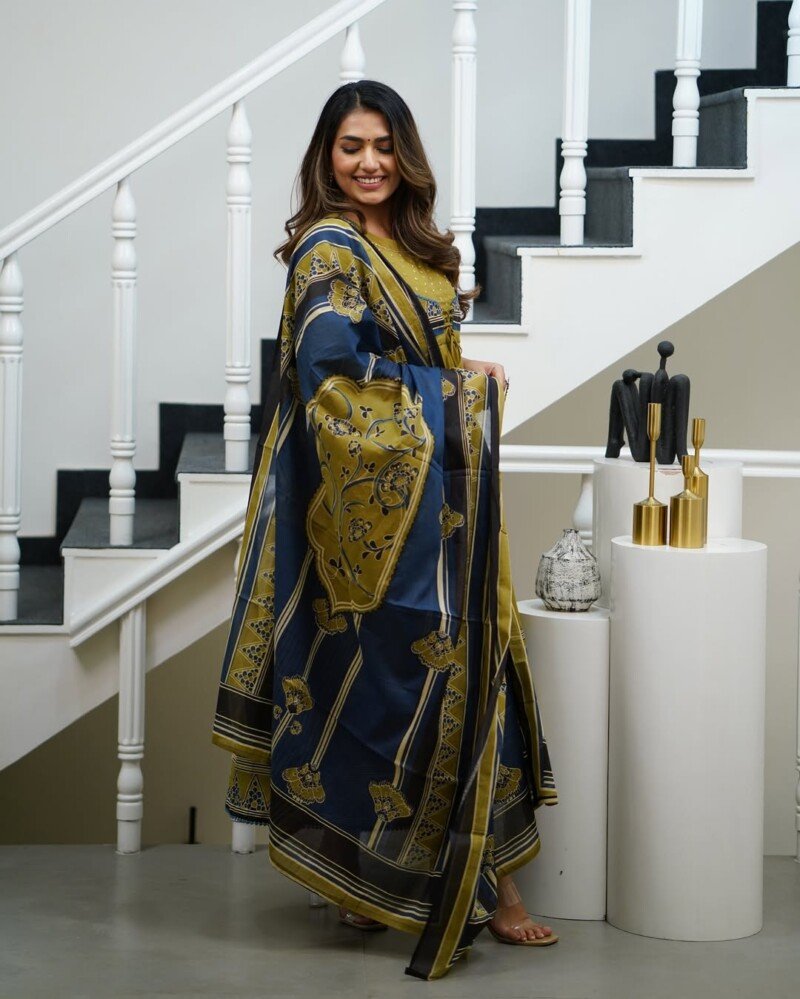 Beautiful Cotton Flared Anarkali Jacket Style Fully Stitched - Image 2