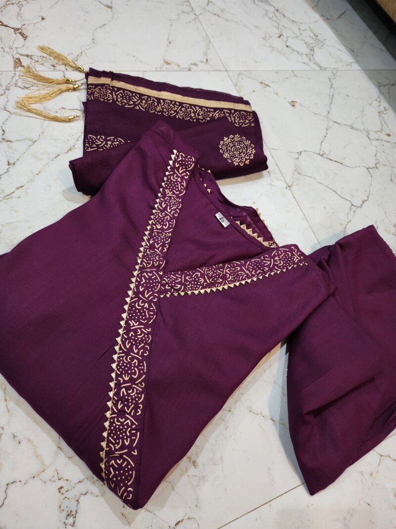 Beautiful Indian Traditional Wine Flared Anarkali 3p Readymade - Image 6
