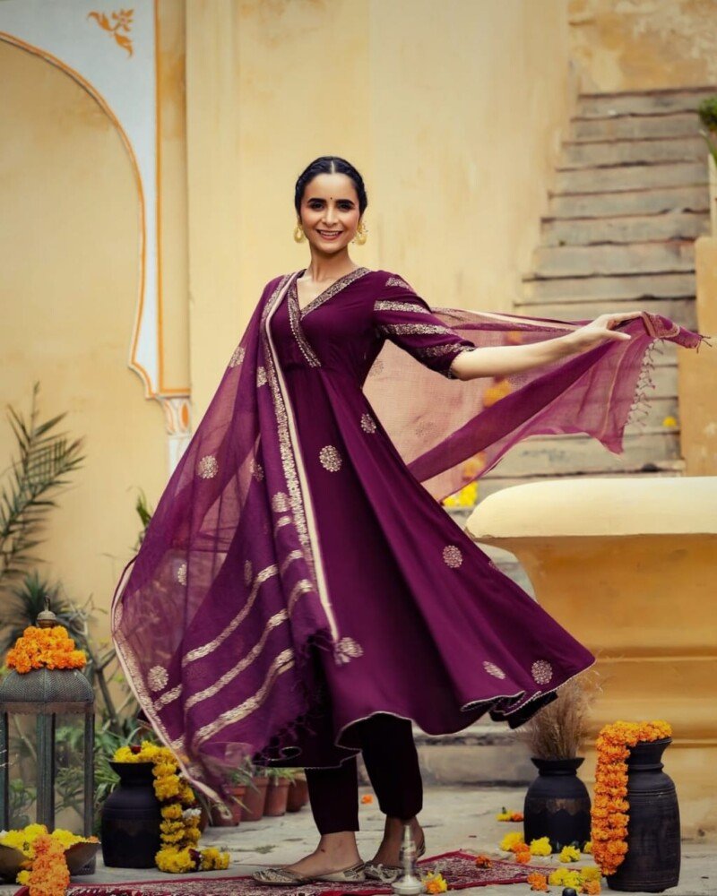 Beautiful Indian Traditional Wine Flared Anarkali 3p Readymade
