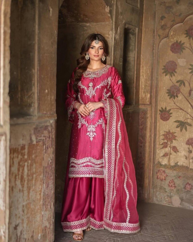 Indian Traditional Wedding/Party Wear Pink  Chinnon Silk 3p Suit