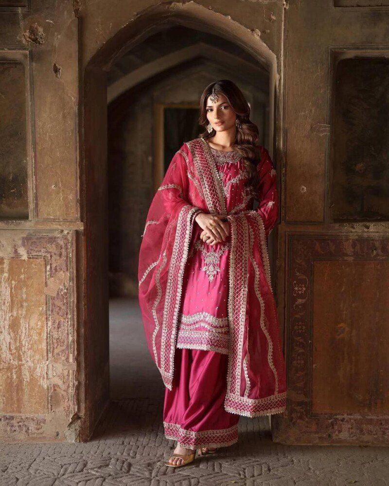 Indian Traditional Wedding/Party Wear Pink  Chinnon Silk 3p Suit - Image 2