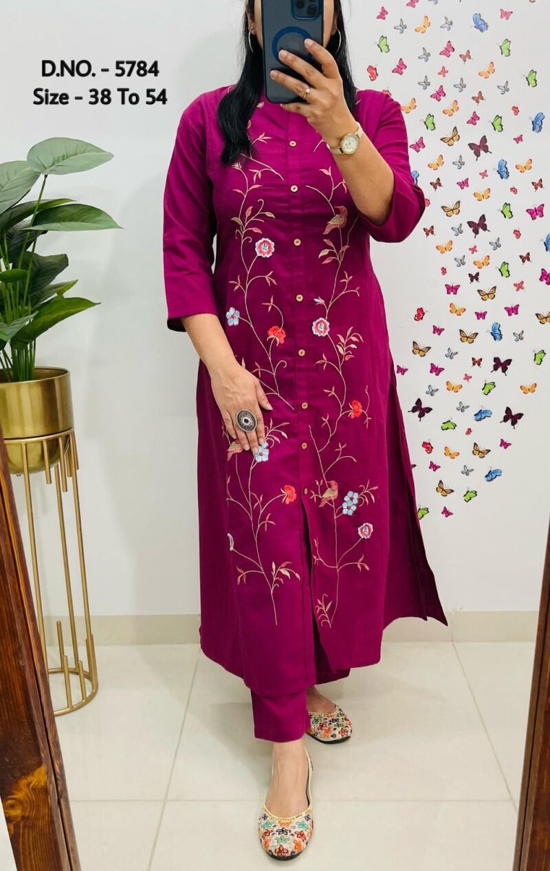 Plus/Regular Size  Cotton Slub Kurta With Pant Set Readymade - Image 4